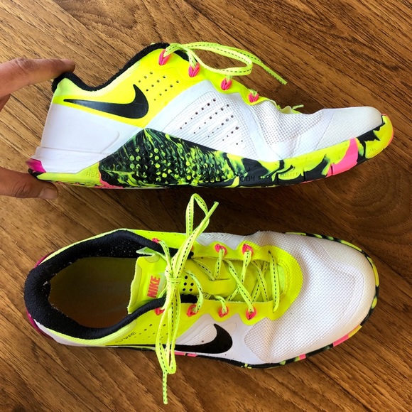 Nike Shoes - NIKE Women’s Metcon 2 Athletic Training Shoe